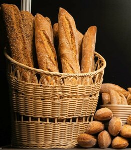 Tournée du boulanger de BAGNEAUX dans la rue Grande, la rue de l’Eglise jusqu’à la rue de Foljuif, et retour par la rue Grande